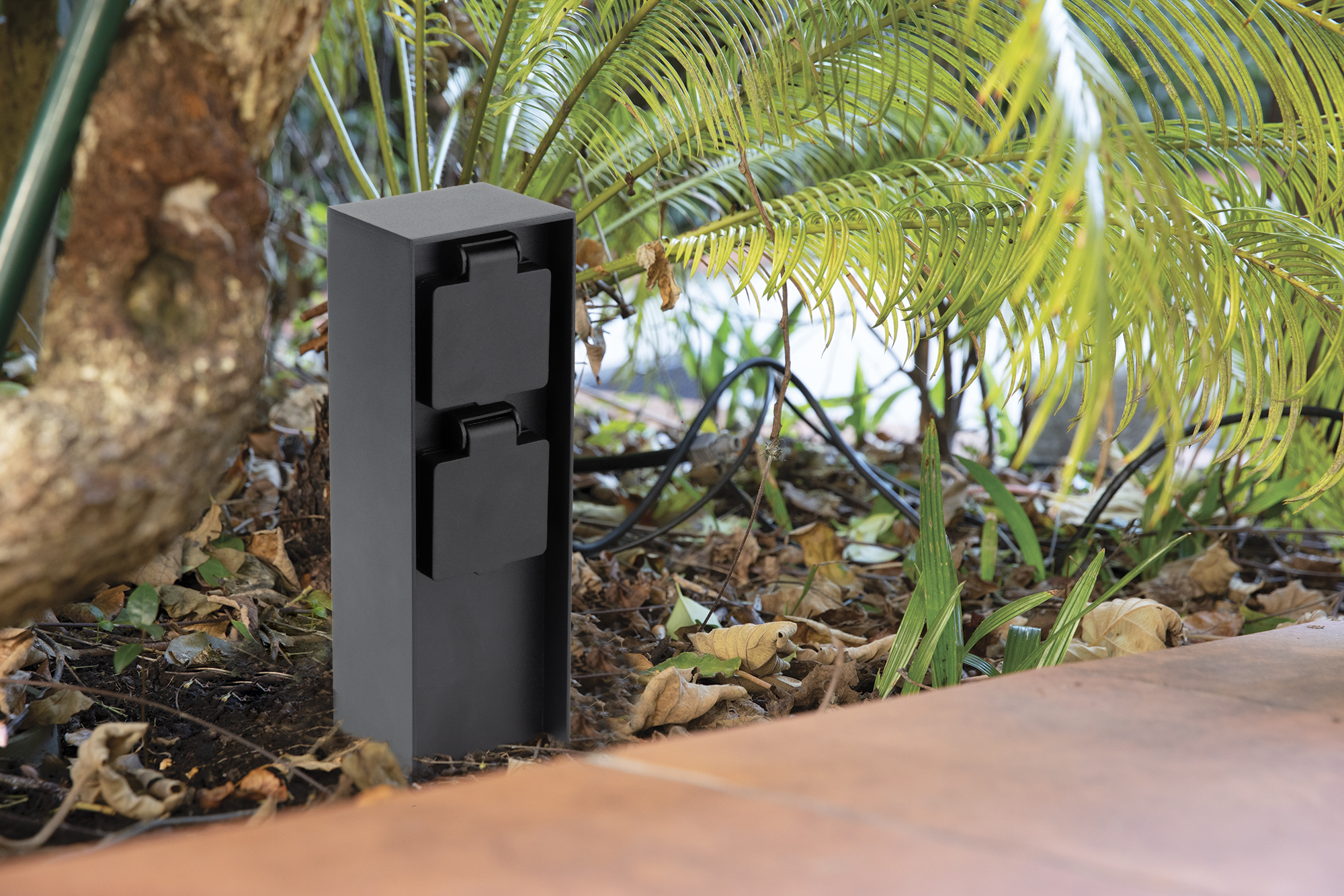 POTIX2 - Borne de jardin noire - 2 prises - IP44 - 110126 – Image 2