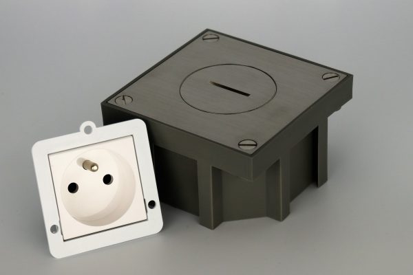 ARPI64CI - Kit prise de sol encastrée carré 2P+T - inox brossé - IP64 - IK10 - AR6161301